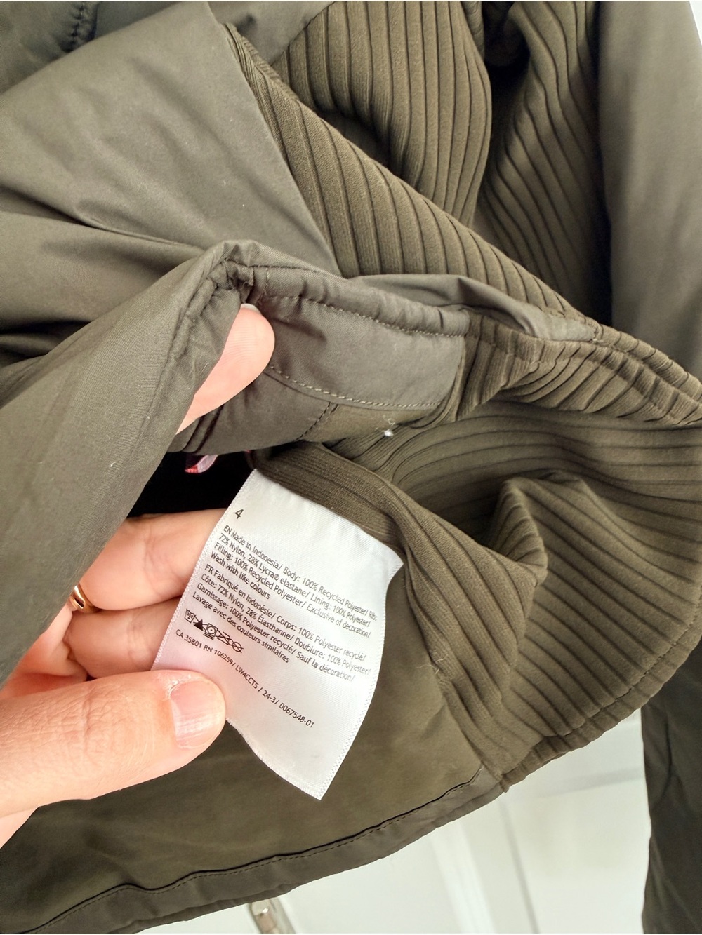 Lululemon jacket - Picture 3 of 4